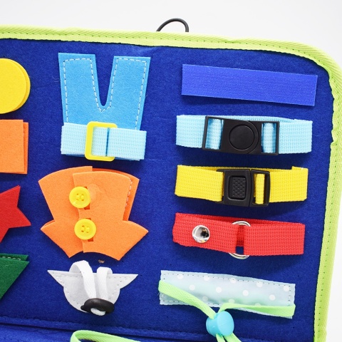 Filcowa tablica manipulacyjna sensoryczna w walizce Montessori edukacyjna